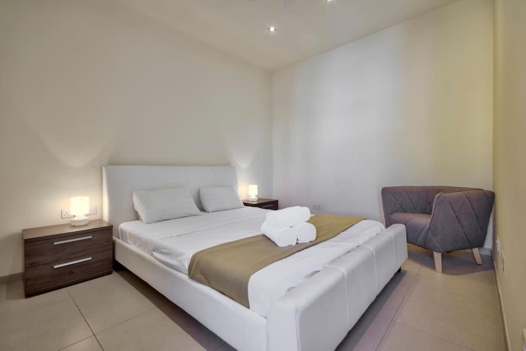 Vallettastay - Lucky Star Two Bedroom Apartment 303 Zewnętrze zdjęcie